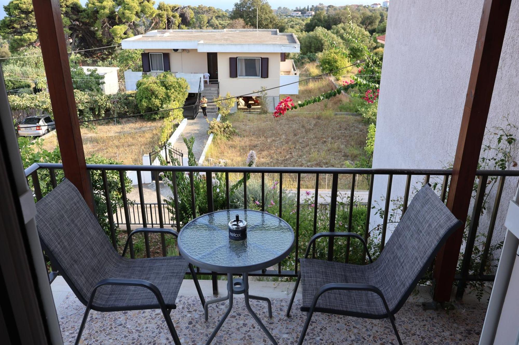Filippos Apartments "Room 5" No Kitchen Спартия Екстериор снимка